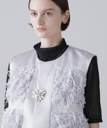 ADORE（アドーア）の「デコラティブブローチ（ブローチ/コサージュ）」