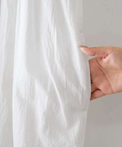 NAO（ナオ）の「【NAO】【India Series】ピンタック袖レース前釦ワンピース（ワンピース・レディース・ブラック/カーキ/ネイビー/アイボリー・FREE）」の10枚目の写真