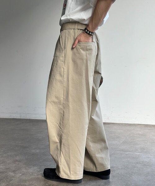 CPCM(シーピーシーエム)の「クロスタックベルト付きチノパンツ(その他パンツ・レディース・ブラック/ベージュ/チャコールグレー・LARGE/MEDIUM)」の5枚目の写真