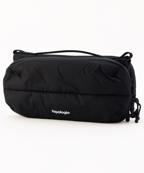 Topologie（トポロジー）の「Topologie/トポロジー Bottle Sacoche Medium Puffer ボトルサコッシュ【バッグ単体】（ショルダーバッグ・メンズ・ブラック・ONE SIZE）」の2枚目の写真