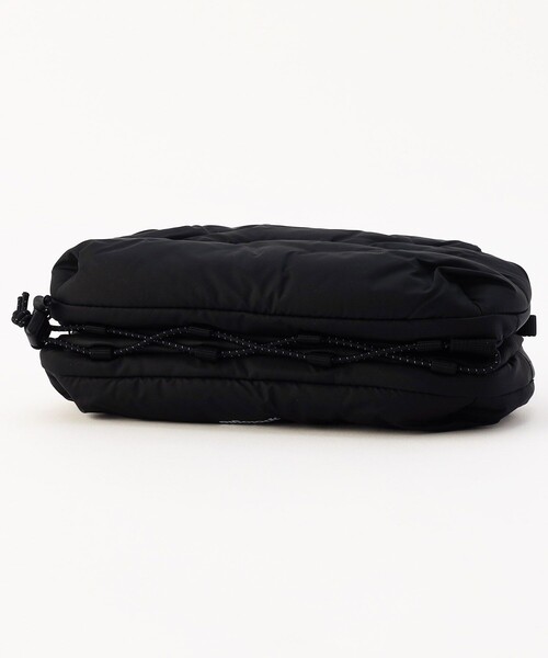 Topologie（トポロジー）の「Topologie/トポロジー Bottle Sacoche Medium Puffer ボトルサコッシュ【バッグ単体】（ショルダーバッグ・メンズ・ブラック・ONE SIZE）」の12枚目の写真