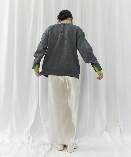 CIEL'AIR（シエルエアー）の「BI COLOR 2WAY KNIT（ﾊﾞｲｶﾗｰ2wayﾆｯﾄ）（ニット/セーター・レディース・チャコールグレー/ベージュ・FREE）」の7枚目の写真