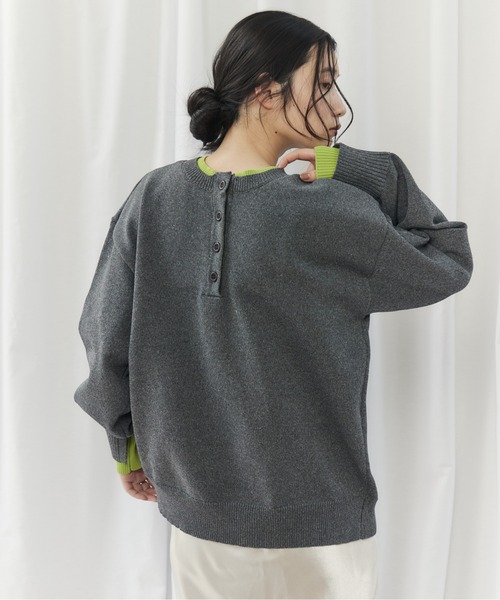 CIEL'AIR（シエルエアー）の「BI COLOR 2WAY KNIT（ﾊﾞｲｶﾗｰ2wayﾆｯﾄ）（ニット/セーター・レディース・チャコールグレー/ベージュ・FREE）」の4枚目の写真