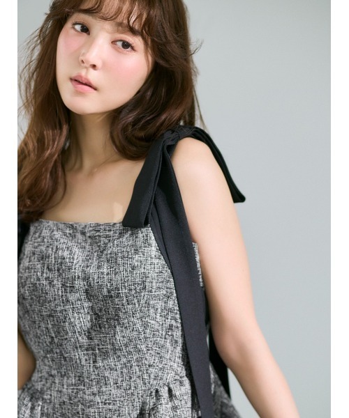 FRAY I.D（フレイアイディー）の「【WEB限定】リボンペプラムトップス／ウォッシャブル（Tシャツ/カットソー・レディース・アイボリー/マルチ/グレー・1/0）」の4枚目の写真