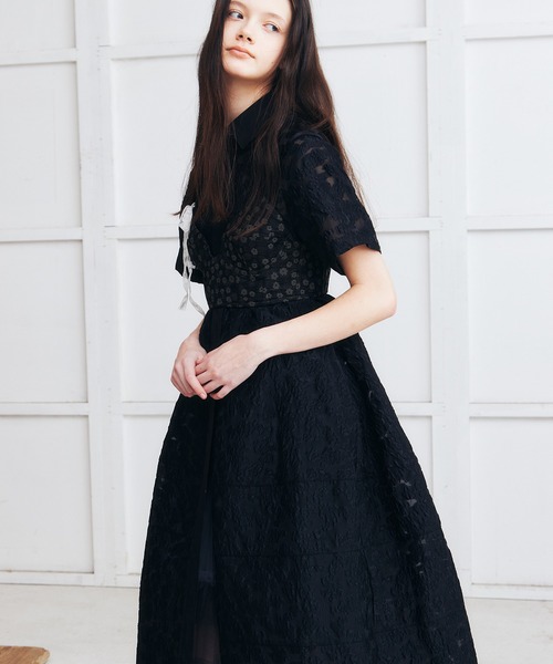 LE CIEL BLEU（ルシェルブルー）の「シアージャカードドレス / Sheer Jacquard Dress（ワンピース・レディース・グレー/ブラック/ライトブルー/ネイビー・36）」の2枚目の写真