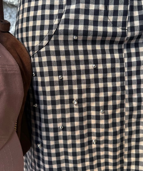 WILLFULLY（ウィルフリー）の「bijou embellished pencil SK（スカート・レディース・ブラック/ネイビー・FREE）」の3枚目の写真