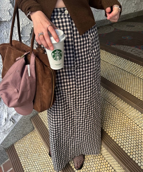 WILLFULLY（ウィルフリー）の「bijou embellished pencil SK（スカート・レディース・ブラック/ネイビー・FREE）」の4枚目の写真