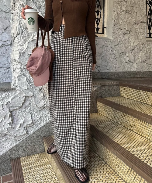 WILLFULLY（ウィルフリー）の「bijou embellished pencil SK（スカート・レディース・ブラック/ネイビー・FREE）」の6枚目の写真