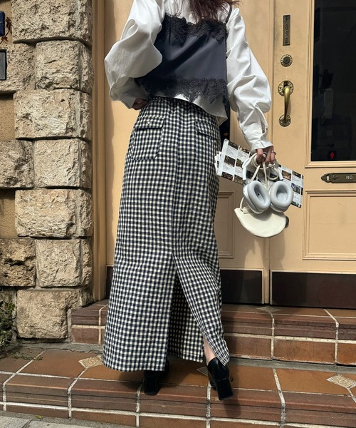 WILLFULLY（ウィルフリー）の「bijou embellished pencil SK（スカート・レディース・ブラック/ネイビー・FREE）」の13枚目の写真