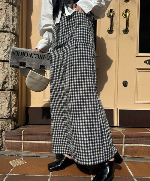 WILLFULLY（ウィルフリー）の「bijou embellished pencil SK（スカート・レディース・ブラック/ネイビー・FREE）」の14枚目の写真