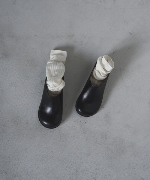 anuke(アンヌーク)の「anuke Ecoleather Heel Slip-ons エコレザーヒールスリッポン/62521021(スリッポン・レディース・ブラック・36/37/38)」の1枚目の写真