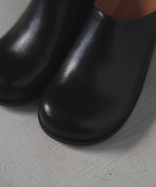 anuke(アンヌーク)の「anuke Ecoleather Heel Slip-ons エコレザーヒールスリッポン/62521021(スリッポン・レディース・ブラック・36/37/38)」の14枚目の写真