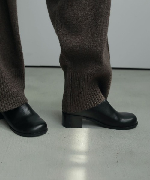 anuke(アンヌーク)の「anuke Ecoleather Heel Slip-ons エコレザーヒールスリッポン/62521021(スリッポン・レディース・ブラック・36/37/38)」の6枚目の写真