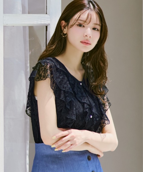 MISCH MASCH（ミッシュマッシュ）の「2026春夏新作 シアーレースラッフルフリルブラウス（シャツ/ブラウス・レディース・イエロー/グリーン/ホワイト/ブラック/アイボリー・ﾌﾘ-）」の9枚目の写真