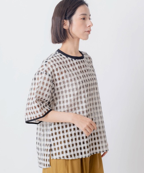 Kelen(ケレン)の「「KELEN / ケレン」シアーチェッククルーネックトップス(シャツ/ブラウス・レディース・ブラック/オフホワイト・M/S)」の2枚目の写真