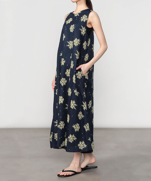 LE GLAZIK（ルグラジック）の「LE GLAZIK | ツイルプリント ノースリーブワンピース WOMEN（ワンピース・レディース・ブラック/ネイビー・36）」の14枚目の写真