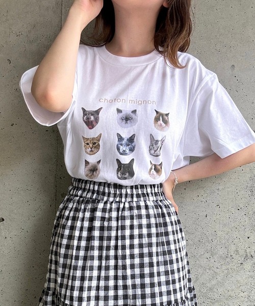etta(エタ)の「CATSモチーフ半袖Tシャツ(Tシャツ/カットソー・レディース・ベージュ/ネイビー・MEDIUM/LARGE/SMALL/X-LARGE)」の1枚目の写真