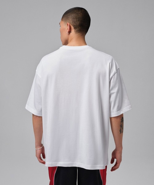 JORDAN BRAND（ジョーダンブランド）の「JORDAN BRAND M J FLT GFX OVSZ SS CREW / ジョーダン ブランド ジョーダン FLT GFX OVSZ ショートスリーブ クルー / NIKE【SP】（Tシャツ/カットソー・メンズ・ホワイト/ブラック・XXL/XL/L/M/S）」の3枚目の写真