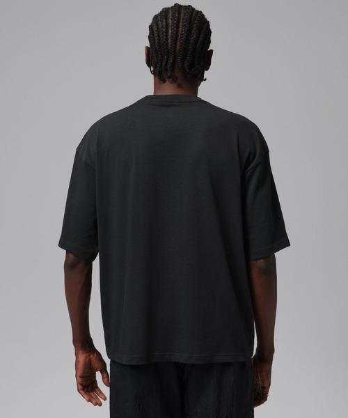 JORDAN BRAND（ジョーダンブランド）の「JORDAN BRAND M J FLT GFX OVSZ SS CREW / ジョーダン ブランド ジョーダン FLT GFX OVSZ ショートスリーブ クルー / NIKE【SP】（Tシャツ/カットソー・メンズ・ホワイト/ブラック・XXL/XL/L/M/S）」の16枚目の写真
