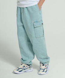 NIKE（ナイキ）の「ナイキ スポーツウェア コレクション ジュニア デニム カーゴ パンツ / Nike Sportswear Collection Big Kids' Denim Cargo Pants IO0197-440 Light Armory Blue（デニムパンツ）」