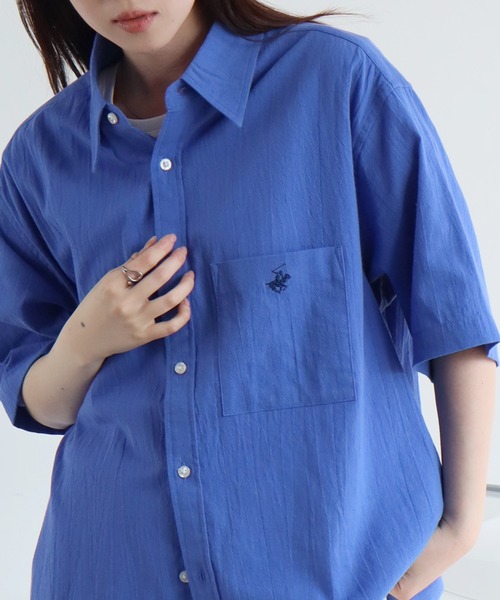 BEVERLY HILLS POLO CLUB(ビバリーヒルズポロクラブ)の「【BEVERLY HILLS POLO CLUB / ビバリーヒルズ ポロクラブ】 ワンポイントポニー刺繍 ハイツイスト 半袖シャツ(シャツ/ブラウス・メンズ・オフホワイト/ブルー/ベージュ系その他/ブルー系その他/ブラック系その他/ベージュ系その他2/スミクロ・M/LL/L)」の6枚目の写真