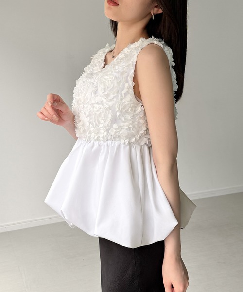 junoah（ジュノア）の「チュールバルーントップス（シャツ/ブラウス・レディース・ホワイト/アイボリー/ブラック・SMALL/LARGE/MEDIUM）」の10枚目の写真