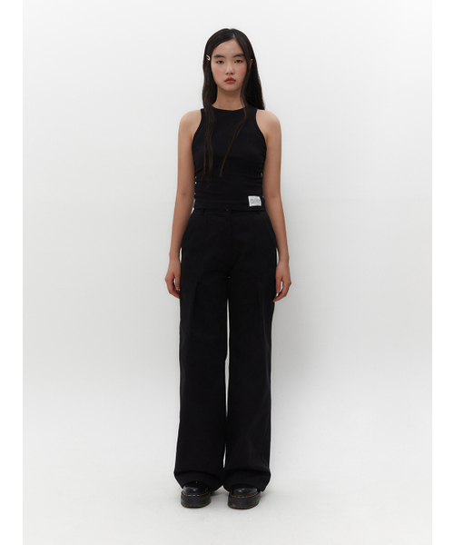 TUOMIO（トゥオミオ）の「TM ESSENTIAL TANK [BLACK]（Tシャツ/カットソー・レディース・その他・1/2）」の2枚目の写真