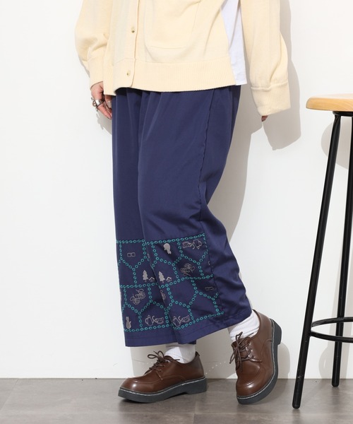 Emago（イマゴ）の「EMAGO おうち透かし刺繍ﾊﾟﾝﾂ（その他パンツ・レディース・アイボリー/ブラック/ネイビー・FREE）」の3枚目の写真
