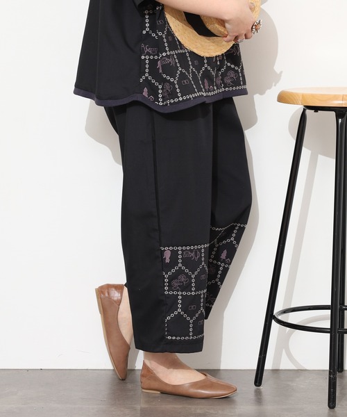 Emago（イマゴ）の「EMAGO おうち透かし刺繍ﾊﾟﾝﾂ（その他パンツ・レディース・アイボリー/ブラック/ネイビー・FREE）」の11枚目の写真