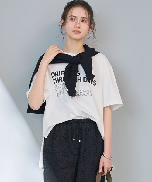 23区 L(ニジュウサンクオオキイサイズ)の「ヴィンテージライクジャージー Tシャツ(Tシャツ/カットソー・レディース・グレー系/ホワイト系/ブラウン系・44/46)」の1枚目の写真