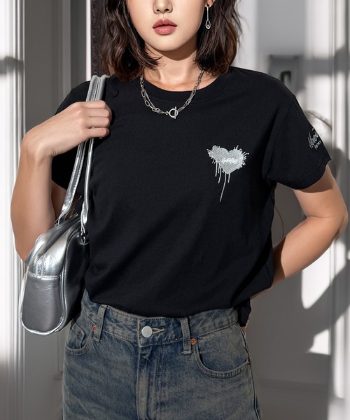 Candlestick(キャンドルスティック)の「メルトハート刺繍 コンパクトTシャツ(Tシャツ/カットソー・レディース・ホワイト/ブラック/スミクロ・FREE)」の7枚目の写真