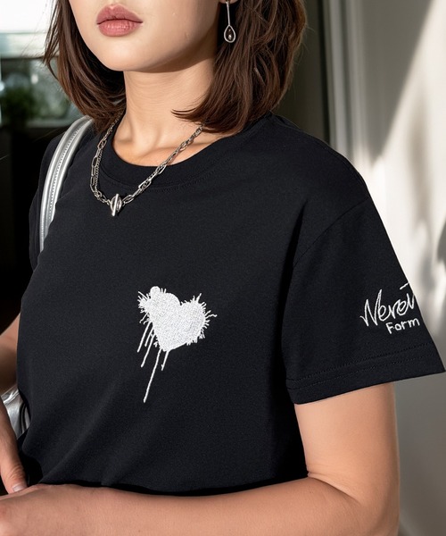 Candlestick(キャンドルスティック)の「メルトハート刺繍 コンパクトTシャツ(Tシャツ/カットソー・レディース・ホワイト/ブラック/スミクロ・FREE)」の12枚目の写真