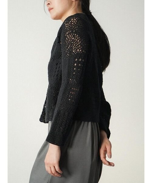 FIKA.(フィーカ)の「Crochet motif cardigan(カーディガン/ボレロ・レディース・ブラック/ホワイト系・MEDIUM)」の4枚目の写真