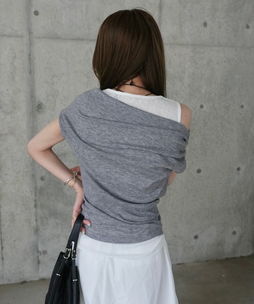 LAULEN(ローレン)の「drape nuance layered tops /ドレープニュアンスオフショルダーレイヤードトップス(Tシャツ/カットソー・レディース・ホワイト/グリーン/オレンジ/グレー/ブラック・FREE)」の11枚目の写真