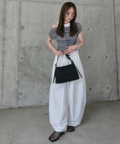 LAULEN(ローレン)の「drape nuance layered tops /ドレープニュアンスオフショルダーレイヤードトップス(Tシャツ/カットソー・レディース・ホワイト/グリーン/オレンジ/グレー/ブラック・FREE)」の9枚目の写真