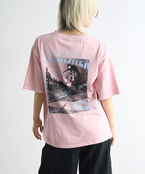 THRASHER(スラッシャー)の「【THRASHER/スラッシャー】ピグメント加工 バックフォトプリント Tシャツ(Tシャツ/カットソー・メンズ・ピンク/ブラウン/ライトグレー/サックスブルー/チャコールグレー・XL/L/M)」の5枚目の写真