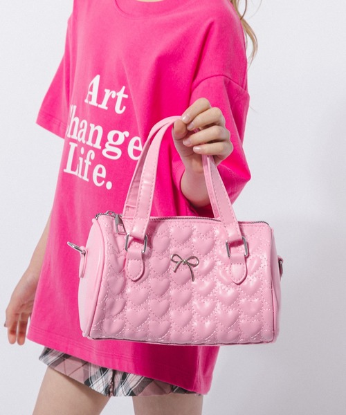 URBAN CHERRY（アーバンチェリー）の「【2way】ハートキルティングミニドラムハンドバッグ（ハンドバッグ・キッズ・ホワイト/ピンク/ブルー・FREE）」の9枚目の写真