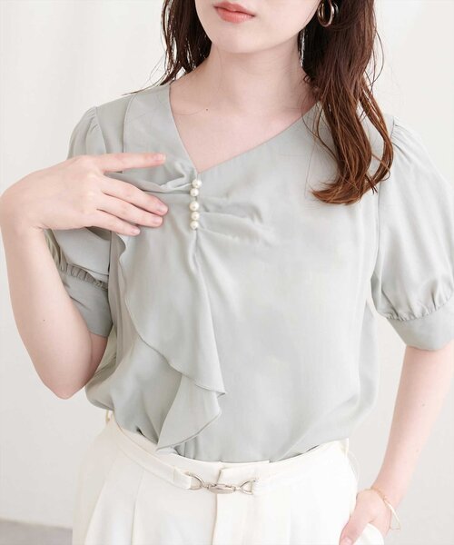 natural couture（ナチュラルクチュール）の「アシメフリルパール付きブラウス（シャツ/ブラウス・レディース・ネイビー/ミント/ピンクベージュ/アイボリー・FREE）」の20枚目の写真