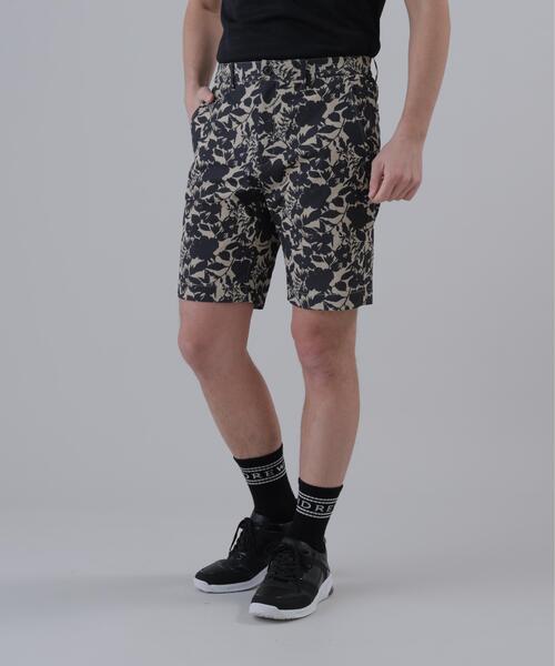 St ANDREWS(セントアンドリュース)の「【St ANDREWS】【吸水速乾】【ストレッチ】シャドーボタニカルプリントショートパンツ (MENS)(その他パンツ・メンズ・ベージュ/ホワイト・L/LL/M)」の1枚目の写真