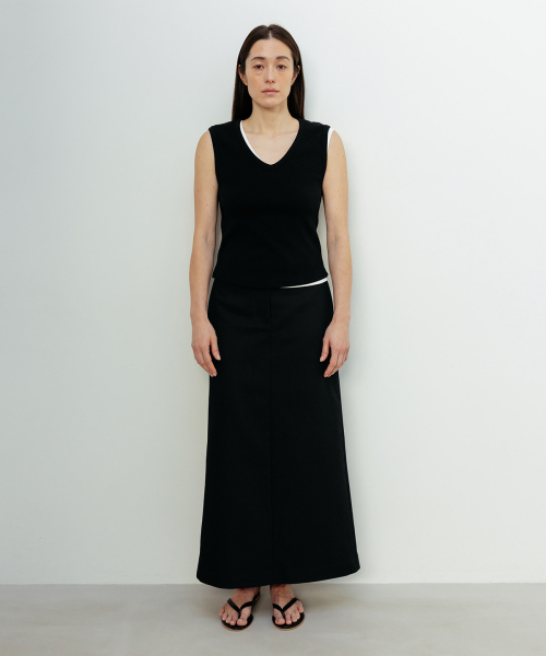 BLANKROOM HER（ブランクルームウーマン）の「メロウVトップ_BLACK（Tシャツ/カットソー・レディース・その他・ONE）」の2枚目の写真