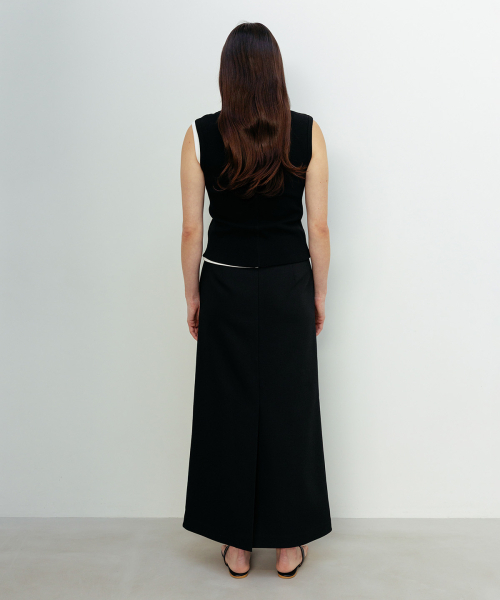 BLANKROOM HER（ブランクルームウーマン）の「メロウVトップ_BLACK（Tシャツ/カットソー・レディース・その他・ONE）」の3枚目の写真