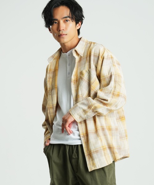 En serio TOKYO(エンソリオトーキョー)の「ピグメントチェックシャツ(シャツ/ブラウス・メンズ・ブルー/ベージュ・MEDIUM/LARGE/X-LARGE)」の2枚目の写真