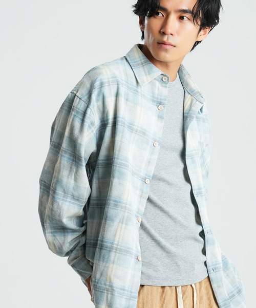 En serio TOKYO(エンソリオトーキョー)の「ピグメントチェックシャツ(シャツ/ブラウス・メンズ・ブルー/ベージュ・MEDIUM/LARGE/X-LARGE)」の12枚目の写真