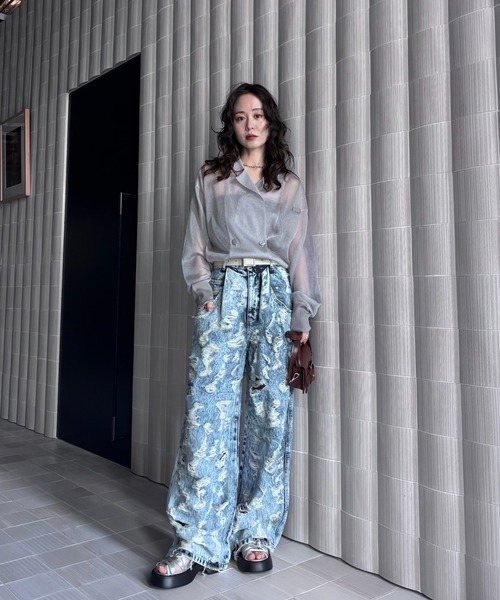 Ameri（アメリ）の「MEDI MAX DAMAGE DENIM（デニムパンツ・レディース・ライトブルー/ライトグレー・24inch/26inch/25inch）」の20枚目の写真