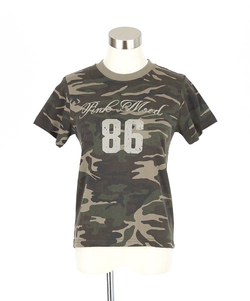 a.p.o.v.(エーピーオービー)の「a.p.o.v. クロップド丈ナンバリングレイヤーY2Kプリントカモフラ柄Tシャツ(レディース)(Tシャツ/カットソー・レディース・チャコール/ベージュ/カーキ・ONESIZE)」の16枚目の写真