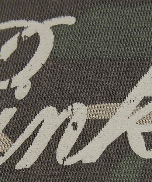 a.p.o.v.(エーピーオービー)の「a.p.o.v. クロップド丈ナンバリングレイヤーY2Kプリントカモフラ柄Tシャツ(レディース)(Tシャツ/カットソー・レディース・チャコール/ベージュ/カーキ・ONESIZE)」の13枚目の写真
