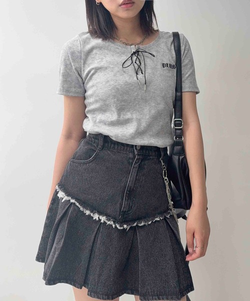 AS KNOW AS plus(アズノゥアズプラス)の「〇レースアップ ワンポイント刺繍テレコTシャツ(Tシャツ/カットソー・レディース・グレー/ブラック・FREE)」の11枚目の写真