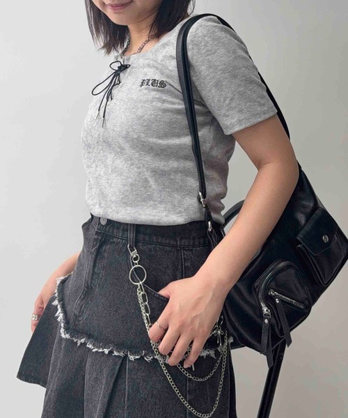 AS KNOW AS plus(アズノゥアズプラス)の「〇レースアップ ワンポイント刺繍テレコTシャツ(Tシャツ/カットソー・レディース・グレー/ブラック・FREE)」の12枚目の写真