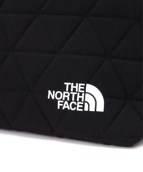 THE NORTH FACE(ザノースフェイス)の「THE NORTH FACE /ザ・ノース・フェイス/Geoface Box Tote(トートバッグ・レディース・ブラック/アイボリー・F)」の6枚目の写真
