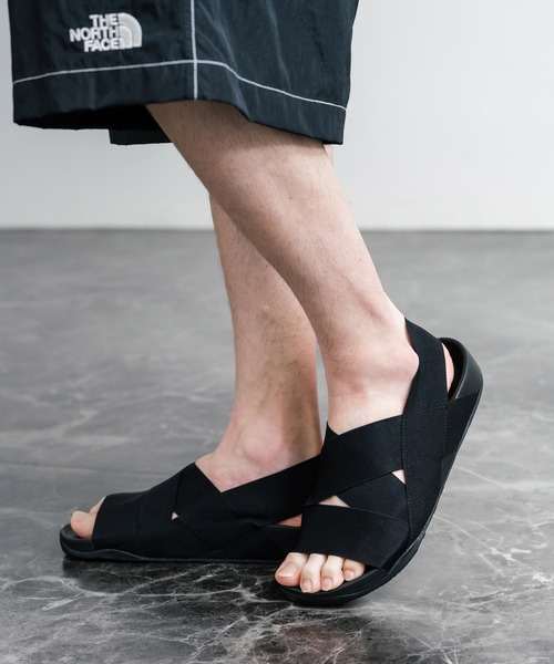 THE NORTH FACE（ザノースフェイス）の「THE NORTH FACE ザ・ノースフェイス LUX BANDED SANDALクロスバンドサンダル（サンダル・メンズ・カーキ/ライトベージュ/ブラック・23cm/24cm/25cm/26cm/27cm/28cm）」の4枚目の写真